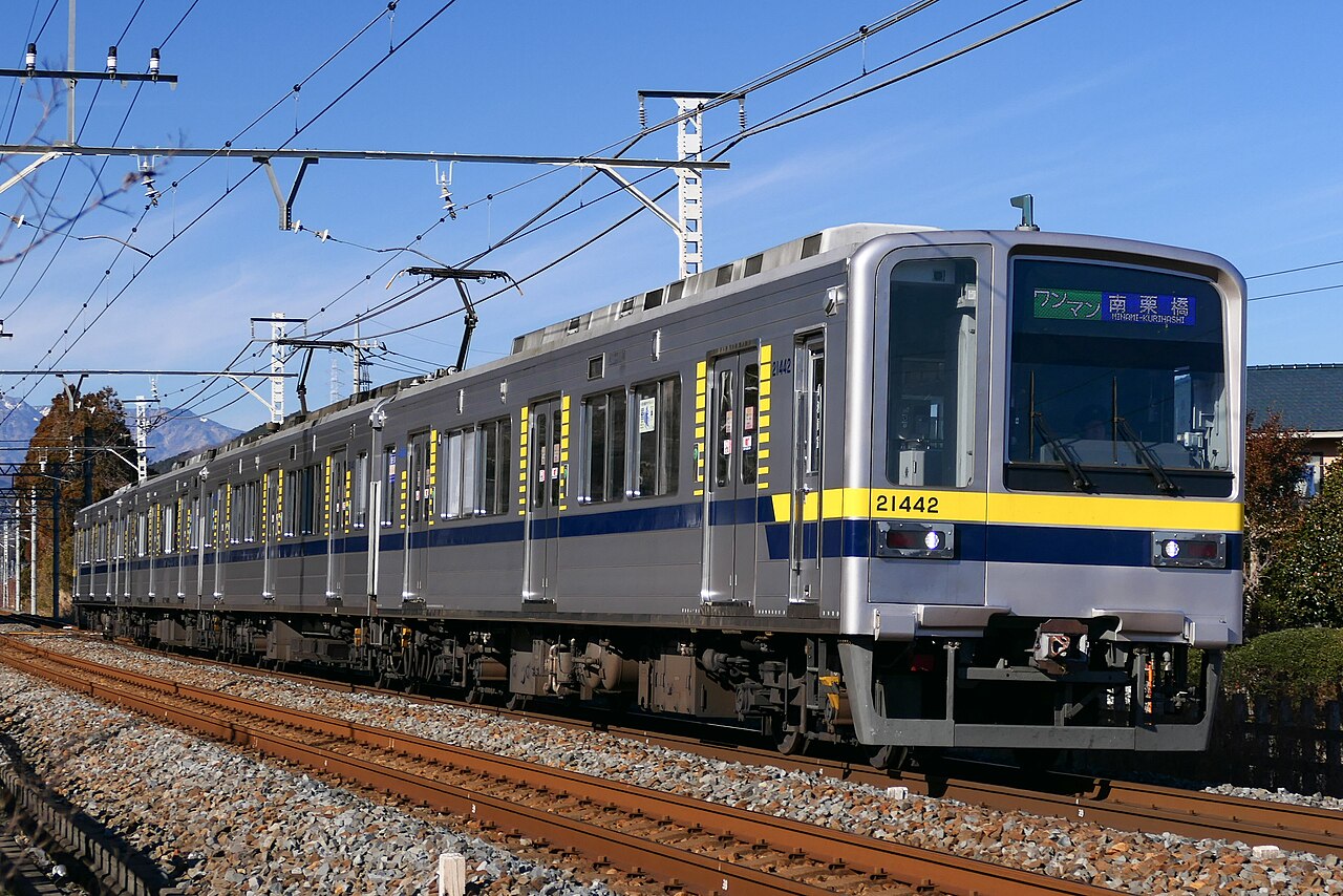A 20400 series local train on the Tōbu Nikkō Line between Itaga and Kitakanuma stations.